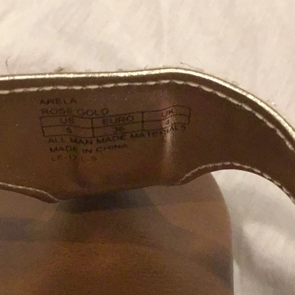 Authentic Michael Kors sandals Size 5 - Picture 15 of 15